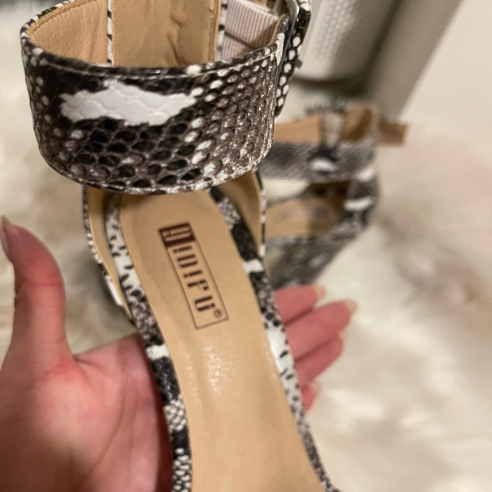 Platform Leopard Block Heels - Picture 2 of 4